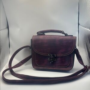 Chic Burgundy Crossbody Bag